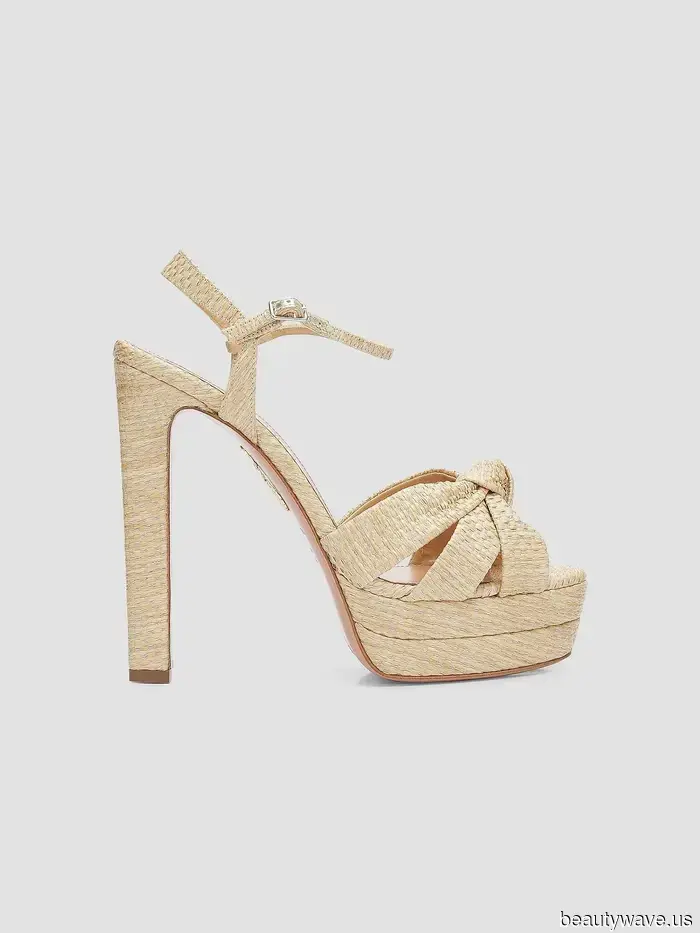 Si quieres lucir rica en un vestido maxi a los 50, J.Lo acaba de usar la tendencia de zapatos que funciona cada vez.