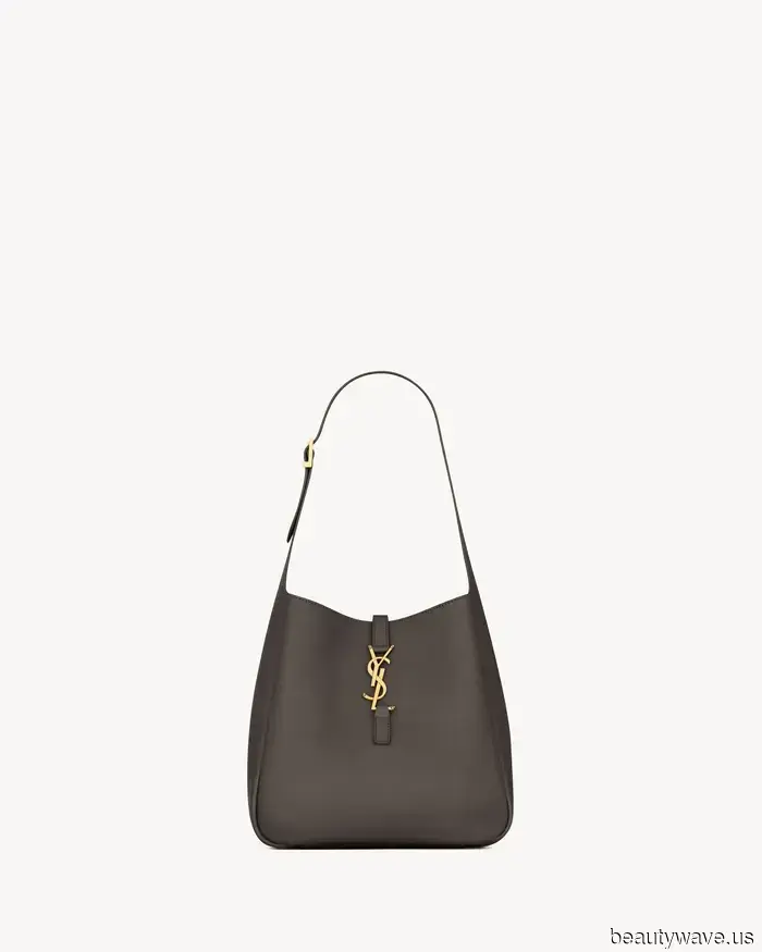 I'm in my cozy yet chic phase—17 new January arrivals that perfectly establish the vibe.