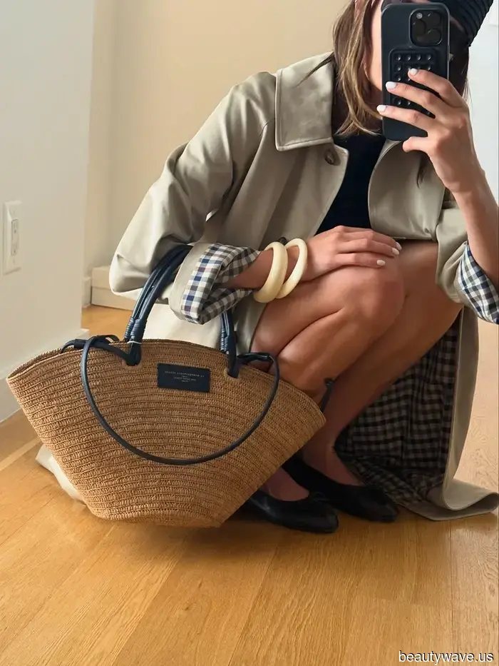 Это правда&mdash;модники отказываются от кожаных курток в пользу этого стильного осеннего альтернативы