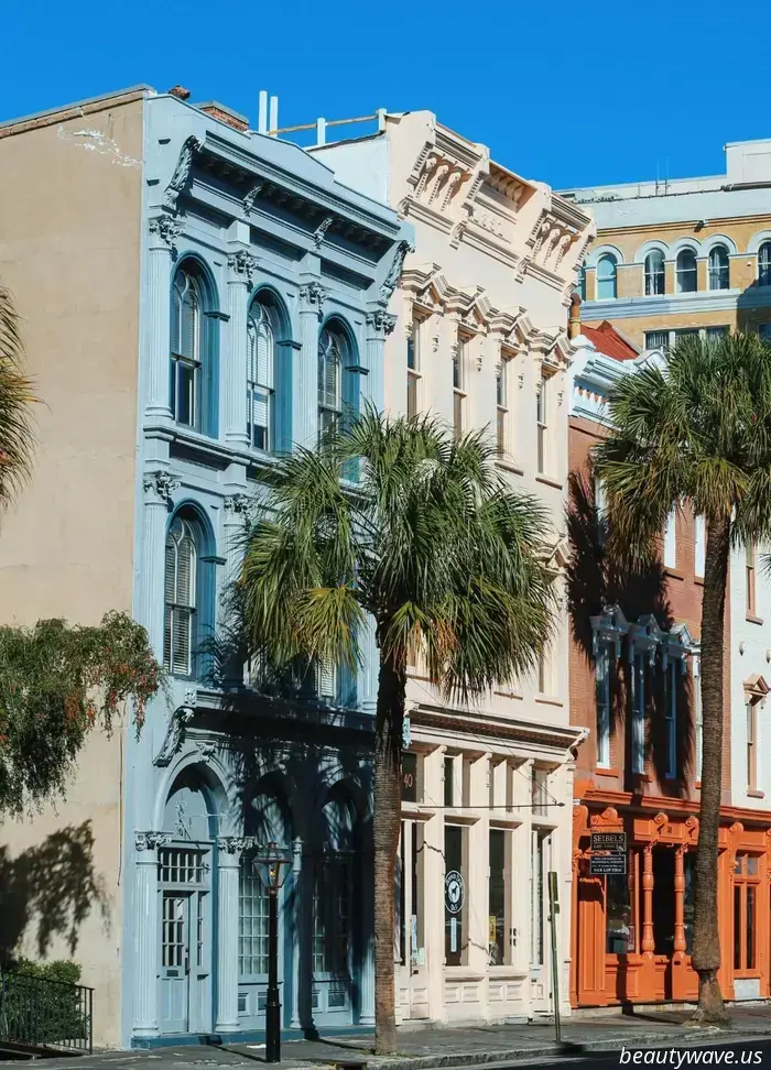 15 Coastal Grandma-Inspired Locations That Seem Plucked From a Nancy Meyers Film