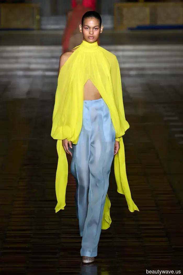 The Surprising Color Pairings That Fashion Enthusiasts Everywhere Will Soon Embrace