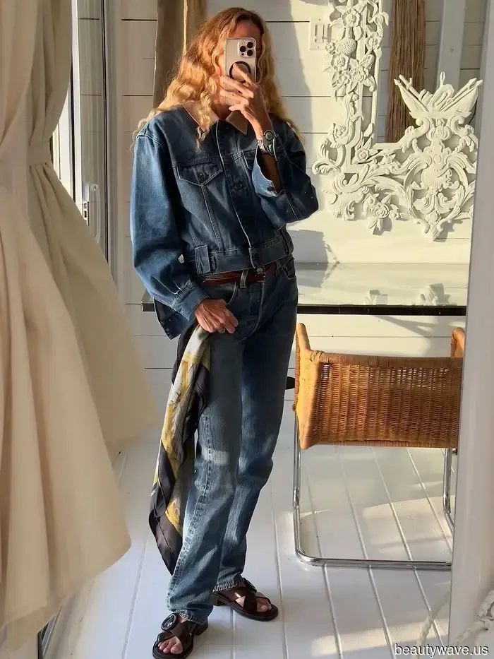 This Outdated Denim Combination is Suddenly the Most Stylish Way to Wear Jeans for Fall 2025.