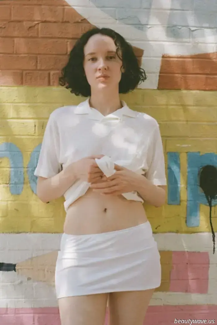 '90s Minimalism Defines My Summer Style—Here’s My Capsule Closet.