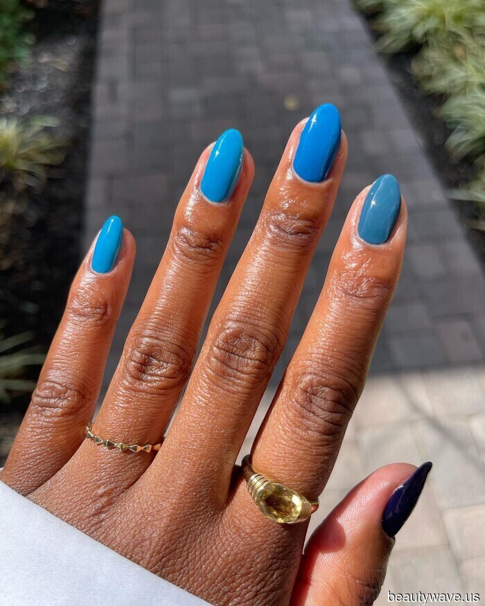 Football Season Is Here—24 (Non-Cliché) Manicures to Embrace Your Inner WAG