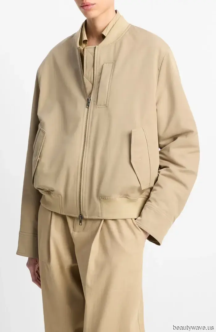 Put aside the Baggy and Barrel-Leg Jeans: This is the It Girl–Approved, Outdated Denim Trend to Try This Fall.