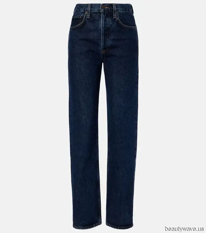 French women believe that dark jeans pair best with this neutral shade that isn't black.