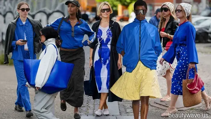 Die Kopenhagener Modewoche hat diesen Farbtrend von 2016 unglaublich 2026 wirken lassen.