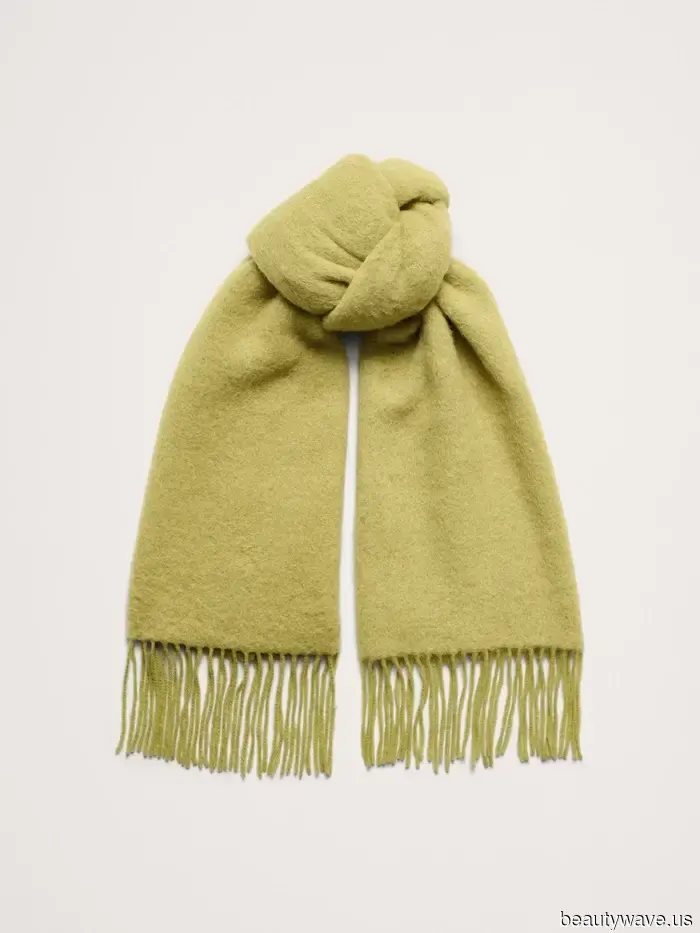 Sto acquistando i miei capi essenziali per il freddo da Gap, J.Crew e Banana Republic&mdash;Ecco cosa c'è nel mio carrello