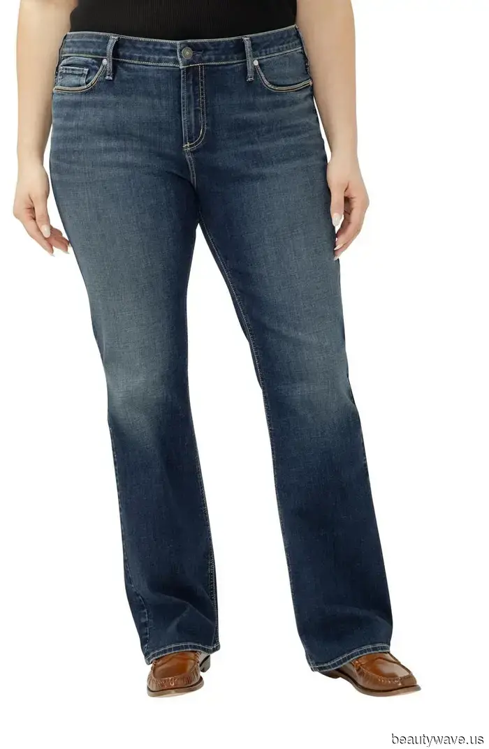 Breaking News: The Denim Wash That Will Rule Every Stylish Look This Fall