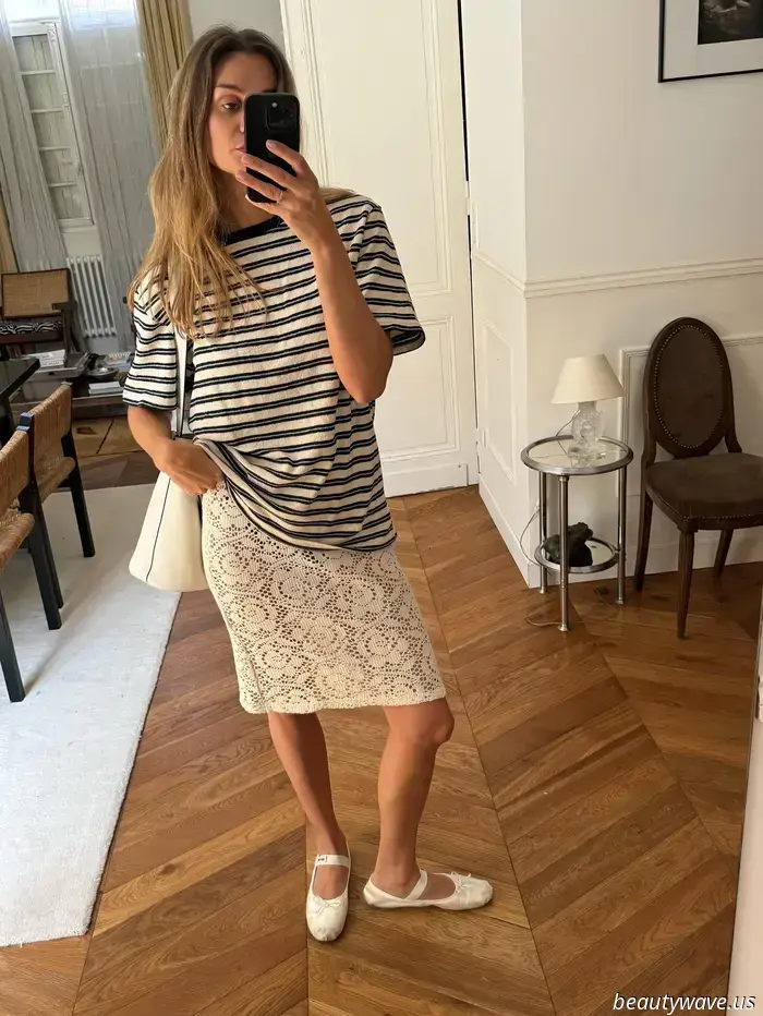 I just figured out that this is the way French girls manage to make their blonde hair appear so luxurious.