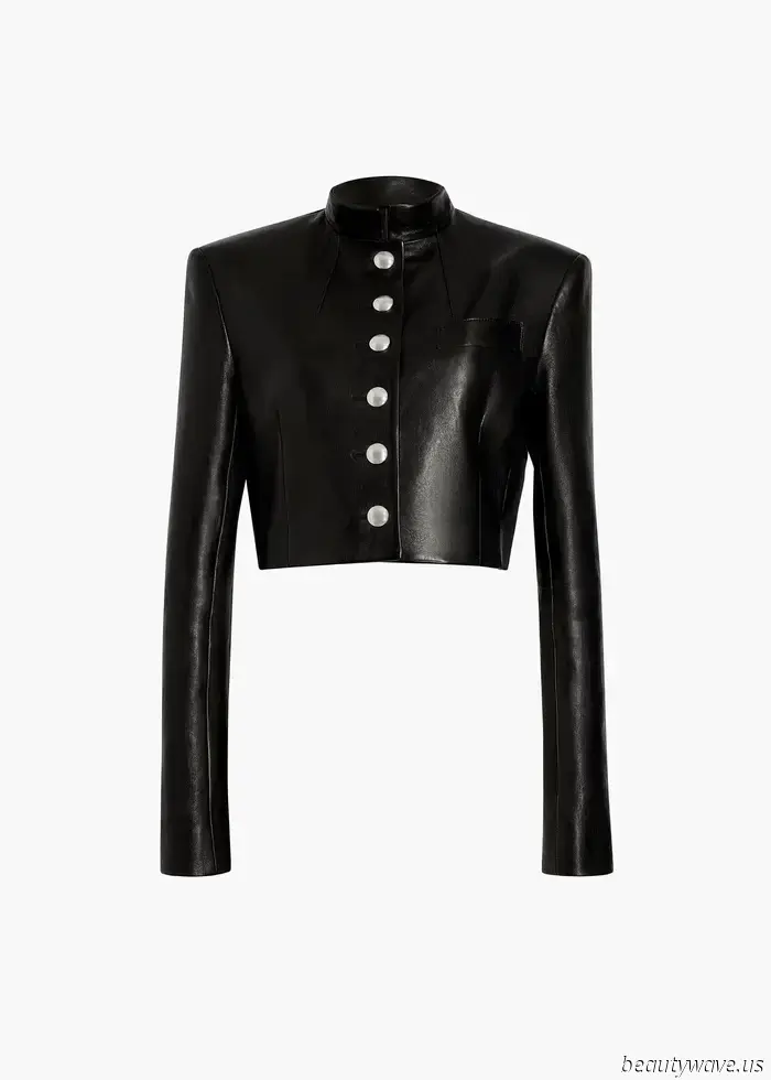 Le donne con gusto a New York indossano blazer solo se presentano questo dettaglio