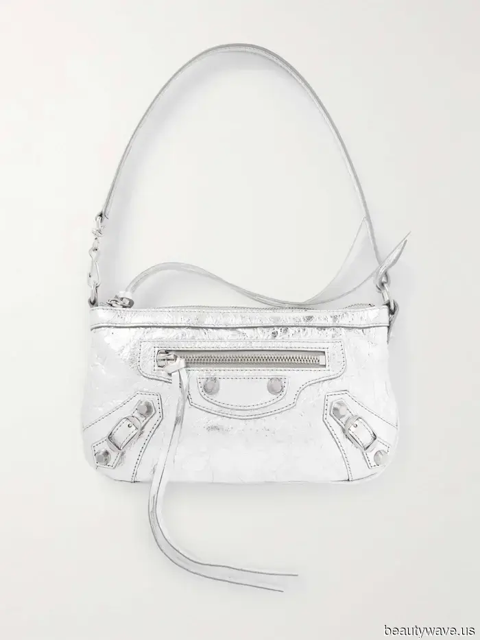 Chloé Clogs! Retro Designs! Phantom Totes! Original Fashion Enthusiasts Continue to Possess These 5 Must-Have Items.