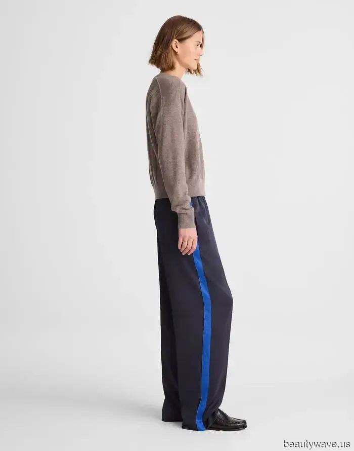 No, Not Leggings—Casual Pants That Trendy New Yorkers Are Wearing With Sneakers Instead