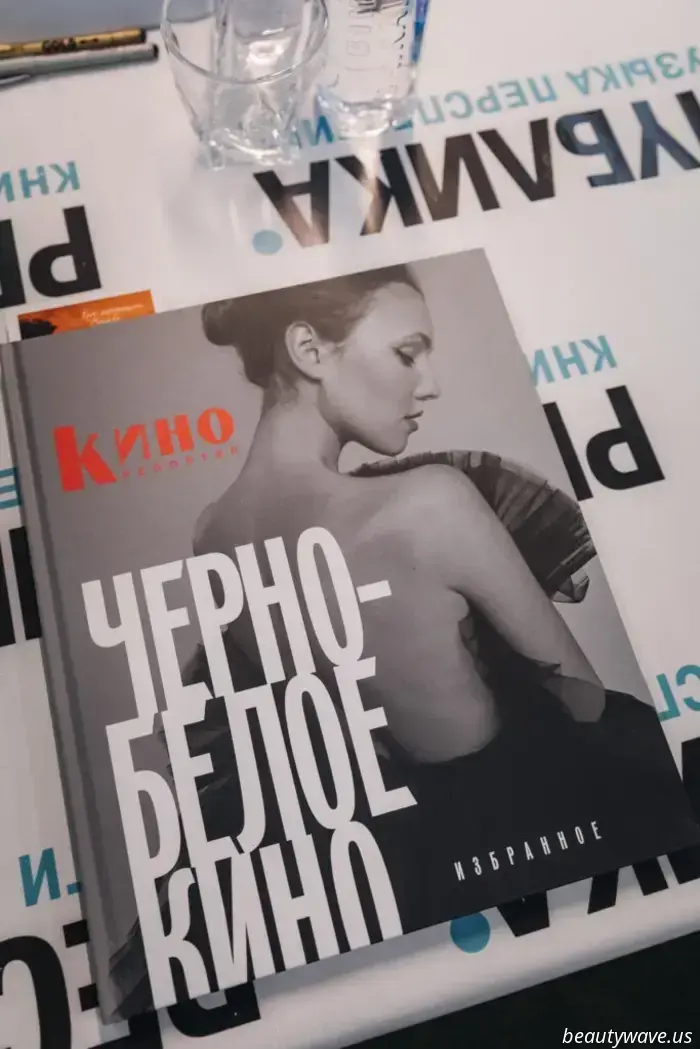 Las estrellas rusas del cine y la televisión se reunieron con sus admiradores en la sesión de autógrafos de la revista «КиноРепортер»
