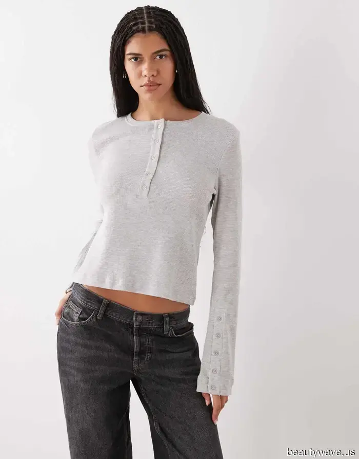 Not Polos: The Non-Traditional Top That Trendy Girls Will Sport This Fall