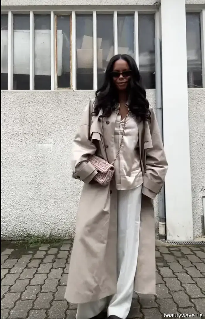 Questa tendenza della camicia in satin sembra uscita direttamente dall'era Gucci di Tom Ford&mdash;7 modi in cui le persone della moda stanno…