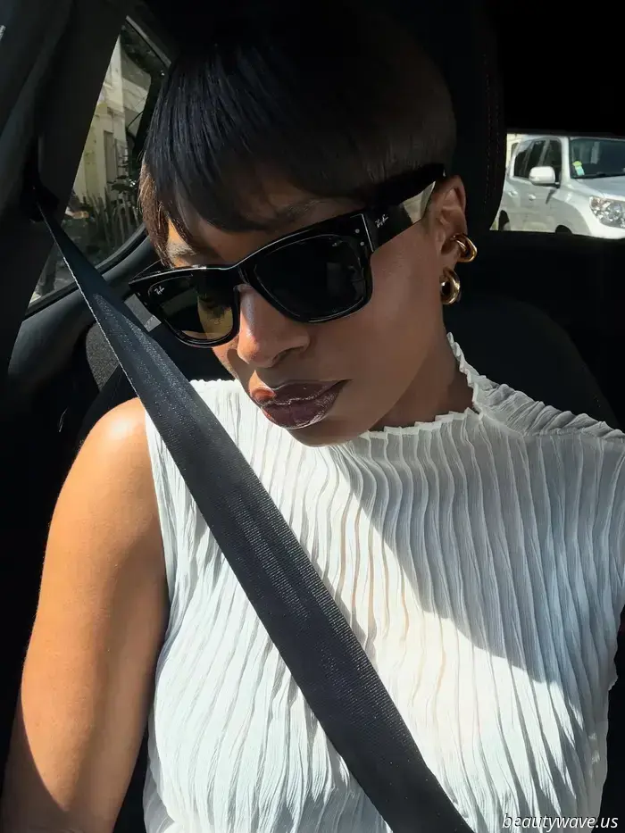 El corte bob peinado con flequillo barrido es la tendencia de peinado de verano que las chicas de moda llevan para lucir más elegantes