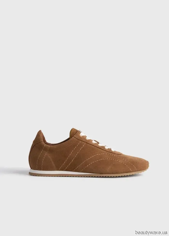 French Women Have a Hidden Affection for Trainers—5 Summer Trends They're Now Consistently Embracing