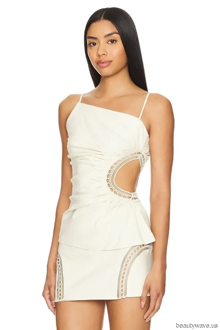 Estoy deseando unas vacaciones en la playa&mdash;39 artículos de Revolve que empacaría