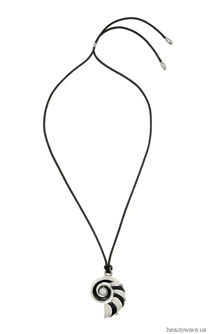 Todos pensarán que gastaste una fortuna en estas 34 prendas de moda por menos de $275.