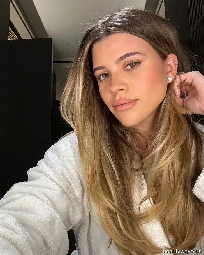 From Halo Highlights to Honey Blonde: 3 Sun-Kissed Hair Color Trends Poised to Take Over Summer 2026
