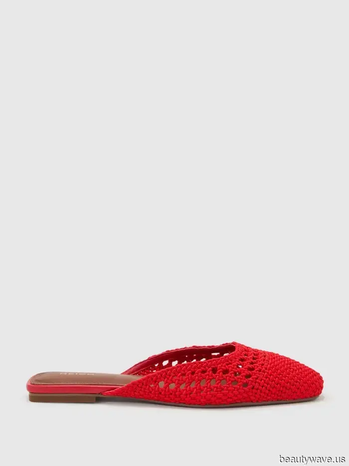 French girls have spoken—here are the 6 trendiest shoe styles to sport this summer.