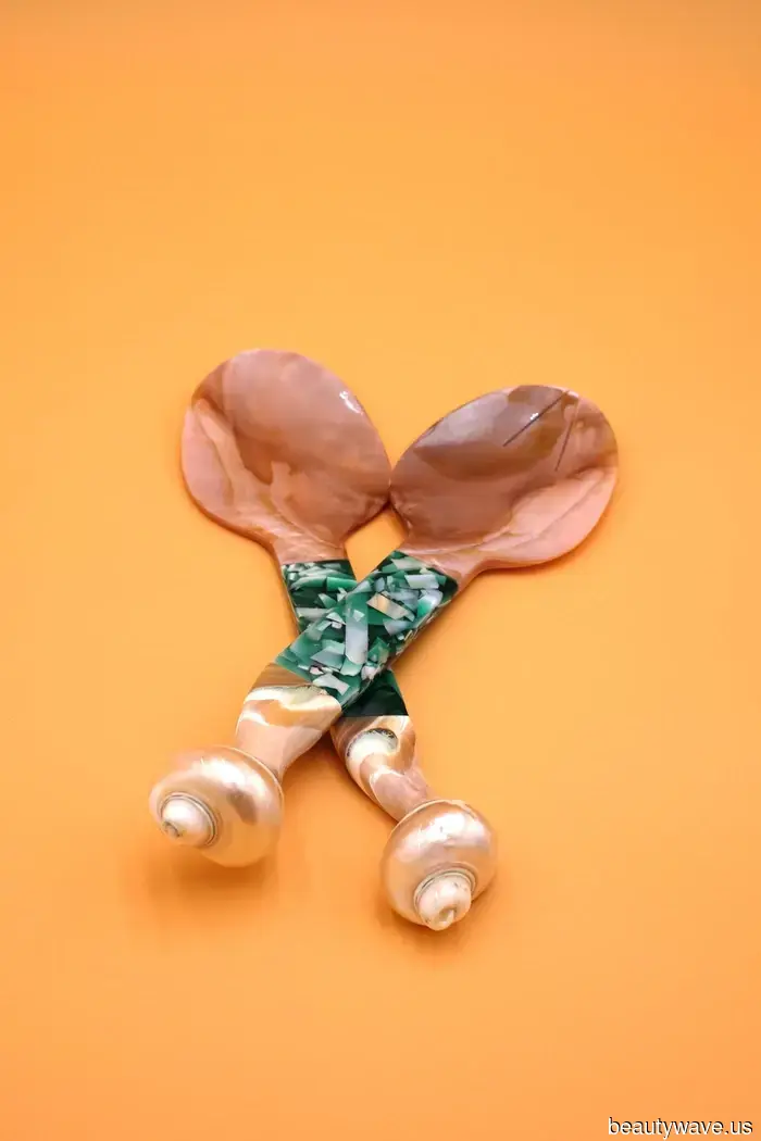 Alright, I'll take the plunge—here's a list of editor-approved gifts under $200 that moms will absolutely adore.