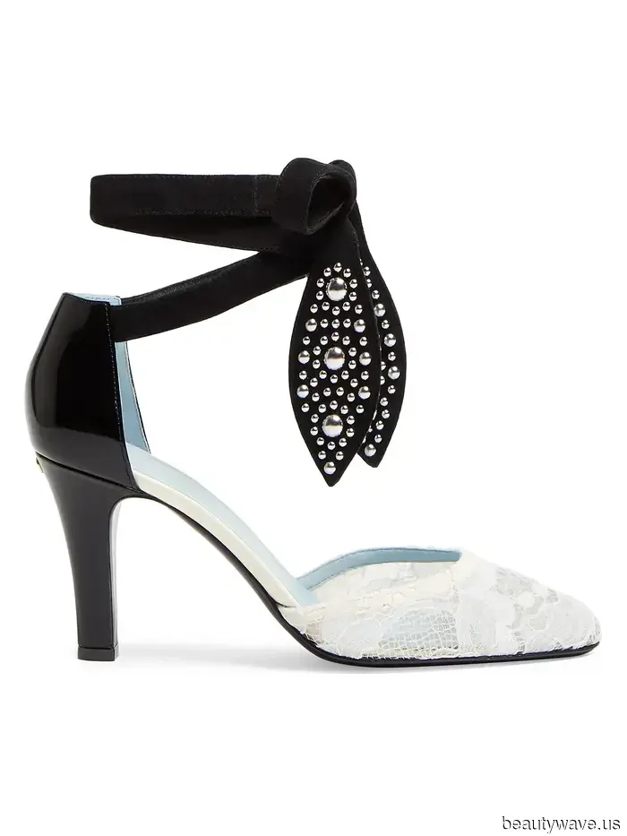 Le décolleté bianche sono belle, ma le spose del 2026 cammineranno lungo il corridoio con queste 6 tendenze di scarpe inaspettate.