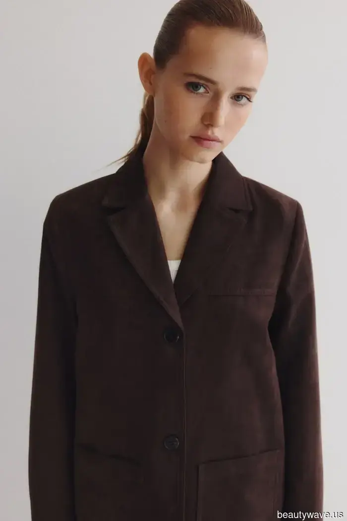 Está bien, anotado&mdash;Esta combinación de jeans y chaqueta es el nuevo uniforme oficial de la persona de moda.