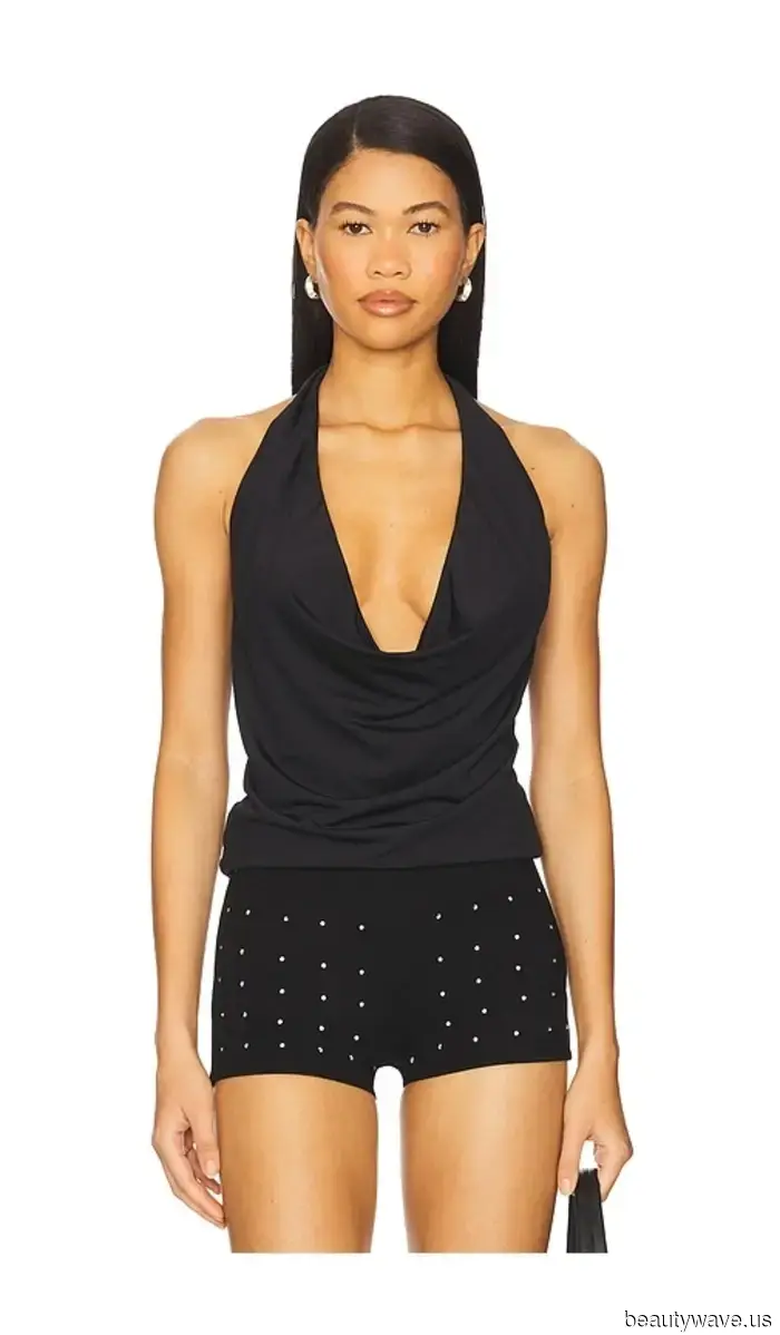 Bella Hadid acaba de llevar la tendencia de accesorios más grande de 2026 en París.