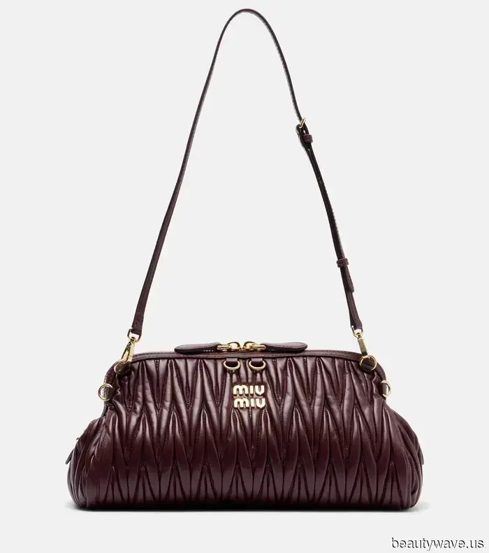 Editors from Who What Wear shared their top 38 fashion discoveries of the month with me.