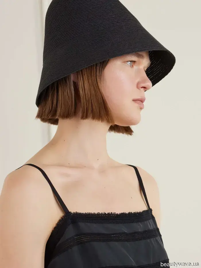 Se vuoi il guardaroba minimalista più chic di quest'estate, assicurati che includa questo, questo e questo.