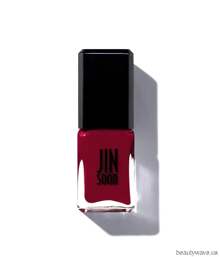 Anne Hathaway sported this sheer pink nail polish priced at $18 during the filming of The Devil Wears Prada 2.