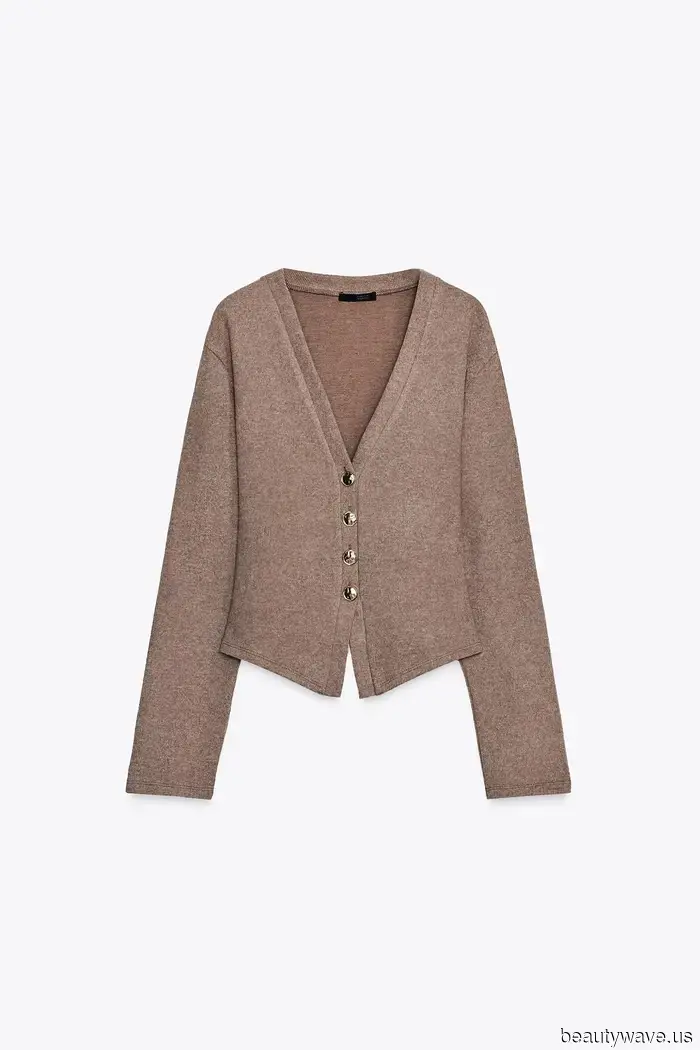 Это только мне кажется, или каждая классная девушка от Нью-Йорка до Лондона носит эти 8 трендов свитеров вместо "скучного"...