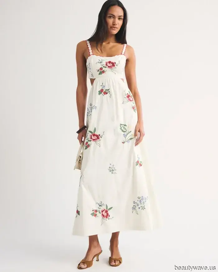 I Tried On Abercrombie's Stylish, Ultra-Minimalist Summer Dresses—These 3 Met My Rigorous Criteria.