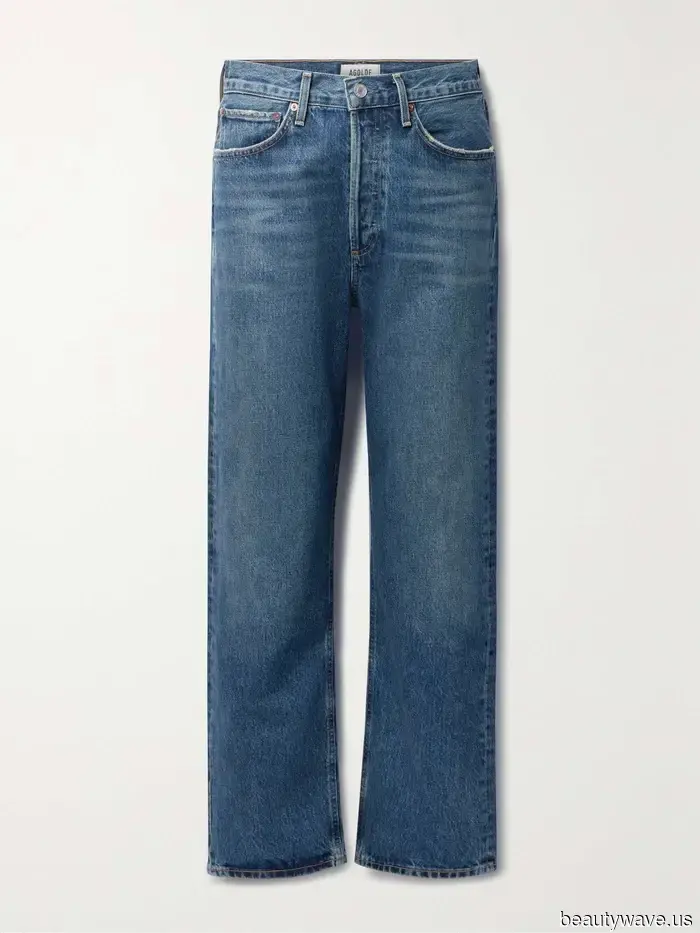 You can pair jeans with almost anything, yet it's this "mundane" piece that gives them an elegant touch.