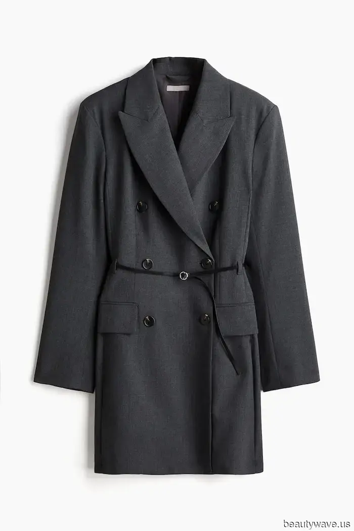 Забудьте о джинсах и балетках на секунду&mdash;я буду носить эту очень специфическую комбинацию платья и ботинок всю зиму.