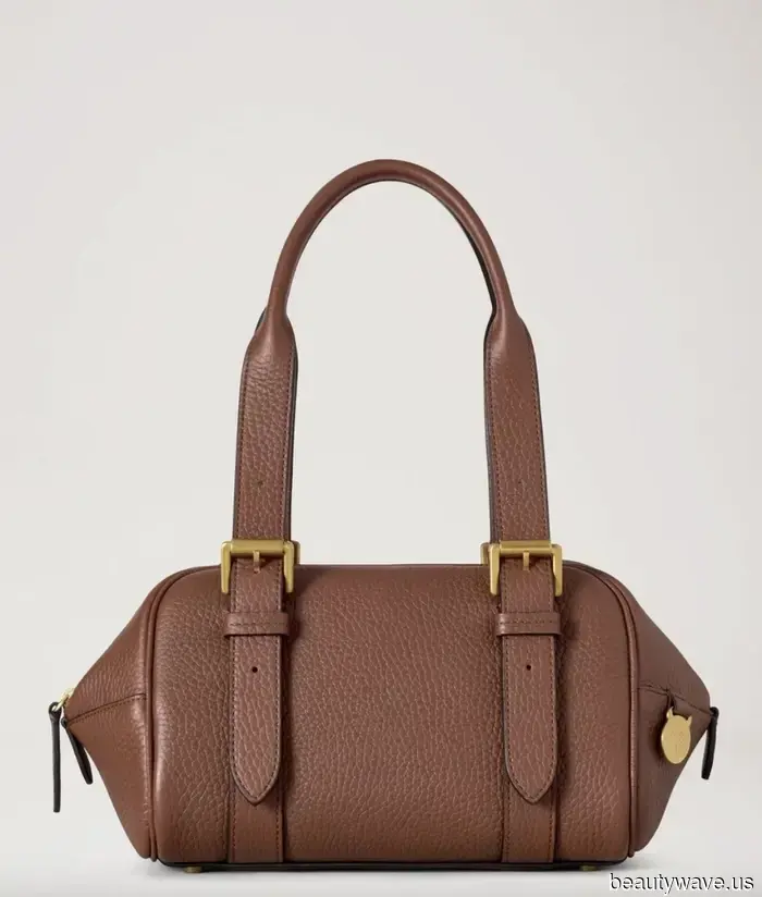 The luxury label known for introducing several must-have bags in the 2010s has launched a new design, and fashion enthusiasts are already sporting it.