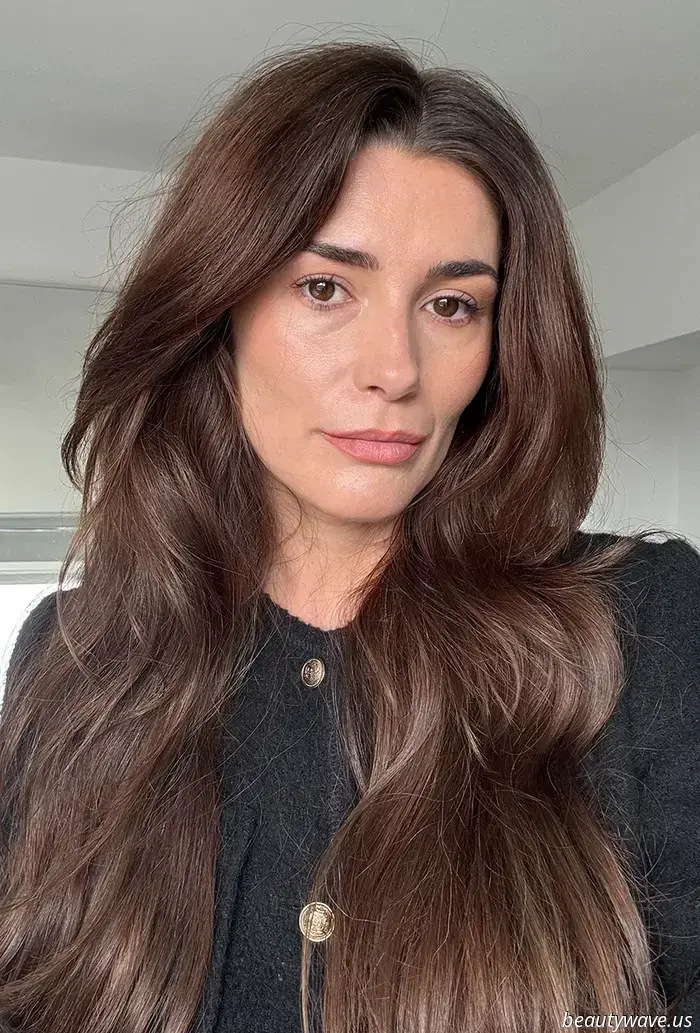 I just switched to Raffia Bronde, and I’m now convinced it’s the ultimate summer hair color.