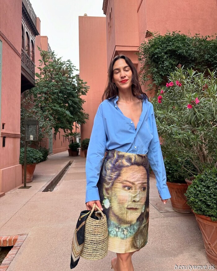 Alexa Chung Looks Incredibly Stylish on Vacation—4 Summer Trends She Brought Along for Her Getaway
