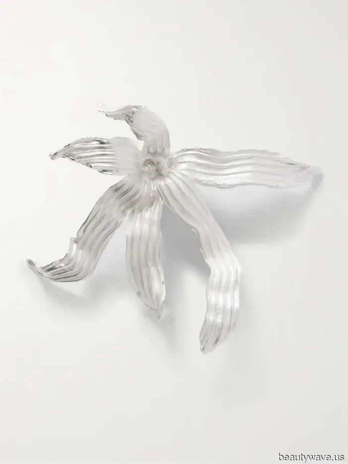 Pinterest has announced three fashion trends that are likely to go viral in 2026.