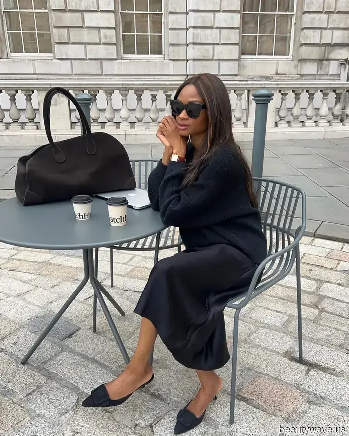 Più elegante del bianco e nero&mdash;Questa combinazione di colori invernali elegante sembra costosa ogni volta