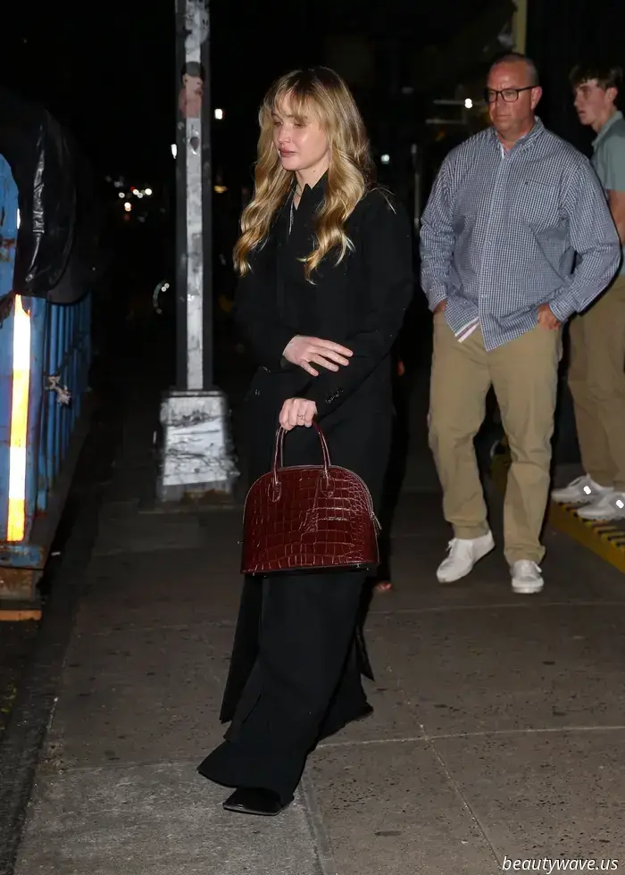 J. Law and Ashley Olsen Concur: This $33,000 Bag Is More Stylish Than a Margaux