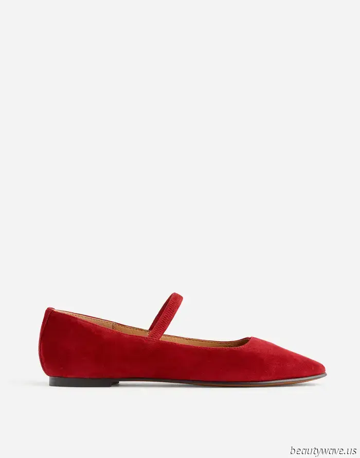 Dimentica le ballerine nere — indossando questo colore di scarpe con gli abiti riceverai più complimenti.
