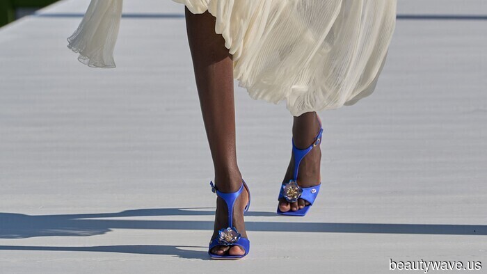 Royal Purple! Cobalt! Poppy! The Top Shoes of the Season Encourage You to Ditch Black.