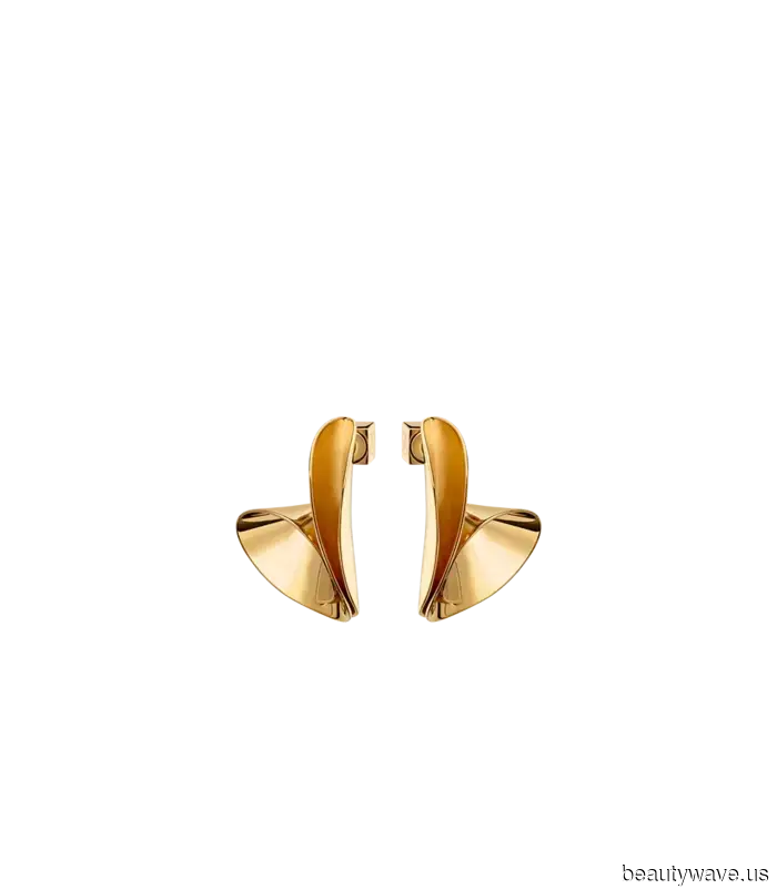 Resulta que este accesorio es la forma más fácil de mejorar tu atuendo básico de jeans y camiseta blanca.