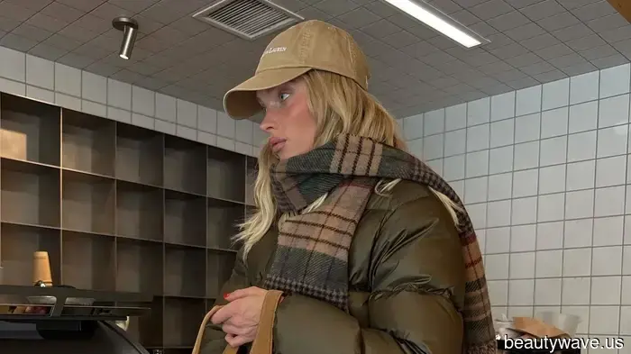 Tieni i leggings e le sneakers&mdash;Questo è il modo da It-Girl di indossare un piumino per l'inverno 2025