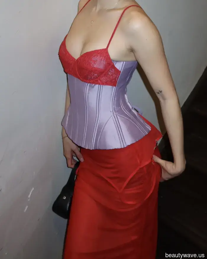 Rara vez uso color, pero esta combinación inesperada me está haciendo dejar de lado los neutros.