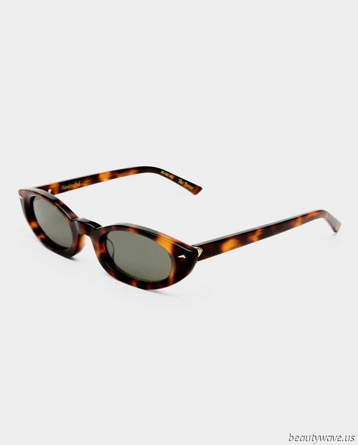 Whitney Port is the epitome of chic, and her new collaboration on sunglasses perfectly embodies that style—chic.