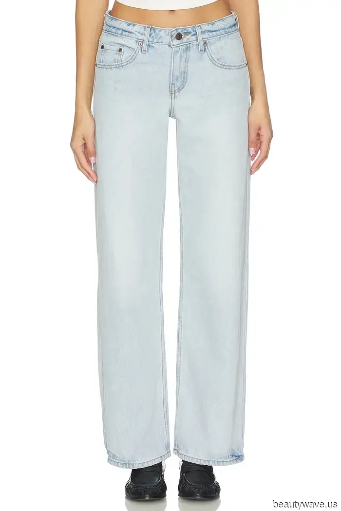 Certainly, black ballet flats are acceptable, but women over 40 prefer this colored alternative with jeans instead.